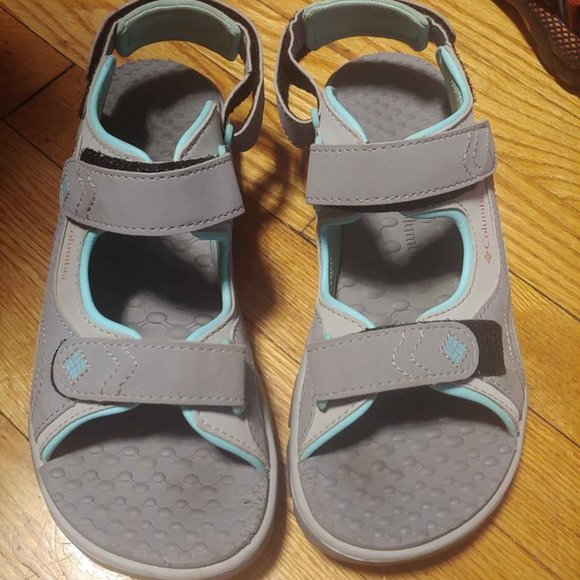 Columbia Kids sandals Size 4 - Picture 3 of 4